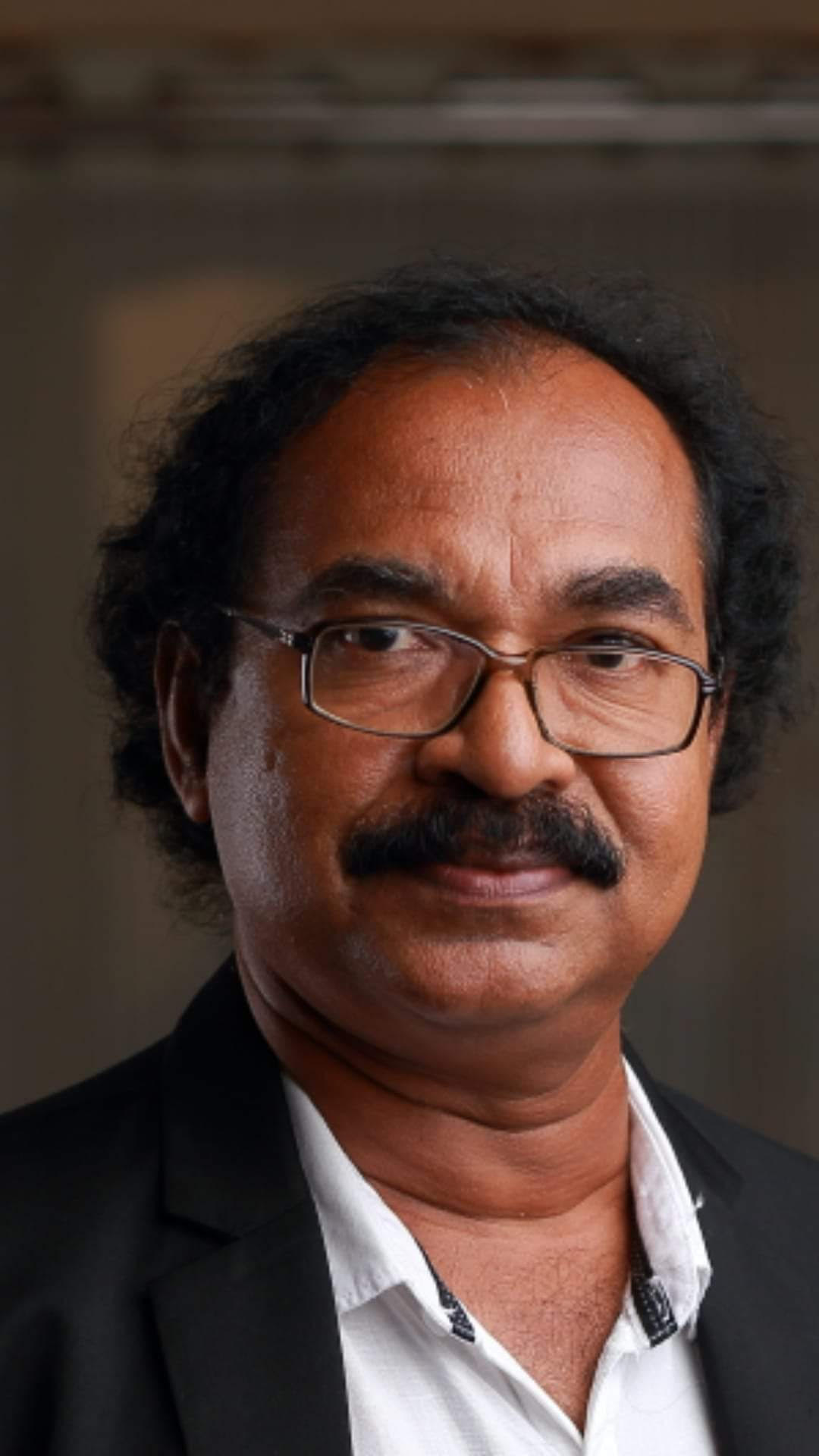 Dr.Sreedharan Nellicode
